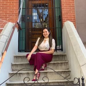 Meet your Posher, Michaela